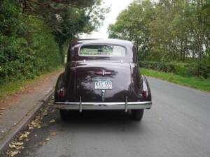 Image 5/20 of Buick 60 Century (1940)