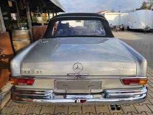Image 26/60 of Mercedes-Benz 280 SE (1969)