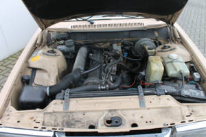 Bild 10/12 von Volvo 245 GL D (1984)