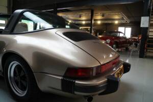 Immagine 42/50 di Porsche 911 SC 3.0 (1982)