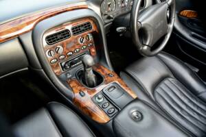 Image 23/50 of Aston Martin DB 7 Volante (1997)