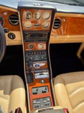 Bild 14/32 von Bentley Azure (2003)