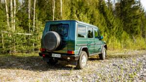 Bild 29/45 von Mercedes-Benz 300 GE (lang) (1991)