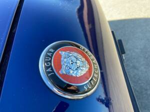 Immagine 22/24 di Jaguar XKR (2002)