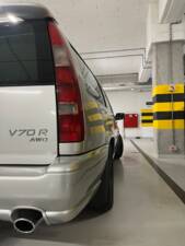 Bild 9/34 von Volvo V70 R AWD (1998)