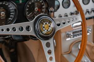 Immagine 21/38 di Jaguar E-Type 3.8 (1962)