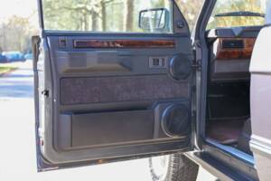 Image 18/50 of Land Rover Range Rover Vogue LSE (1994)