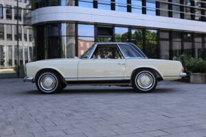 Imagen 9/50 de Mercedes-Benz 230 SL (1965)