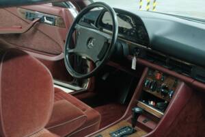Bild 41/50 von Mercedes-Benz 560 SEC (1986)