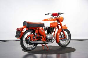 Image 4/50 de Gilera Giubileo 175 Sport (1963)