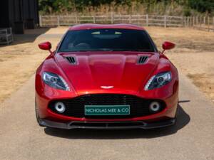 Image 32/80 of Aston Martin Vanquish Zagato (2017)