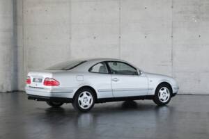 Bild 11/50 von Mercedes-Benz CLK 230 Kompressor (1999)