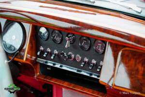 Image 32/42 of Jaguar Mk II 3.8 (1963)