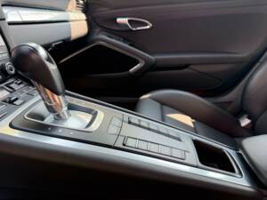 Image 17/27 of Porsche 911 Carrera (2018)