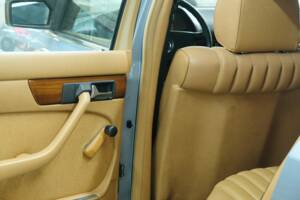 Bild 21/50 von Mercedes-Benz 420 SE (1988)
