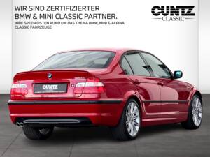 Image 7/57 of BMW 320i (2002)