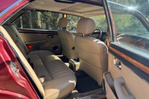 Immagine 25/41 di Jaguar XJ 12 (1990)