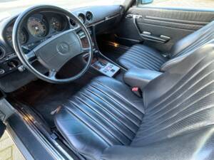 Image 7/21 of Mercedes-Benz 560 SL (1987)