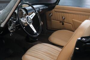 Image 49/50 of Alfa Romeo 2000 Spider (1959)