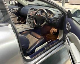 Image 31/50 of Aston Martin V12 Vanquish (2003)