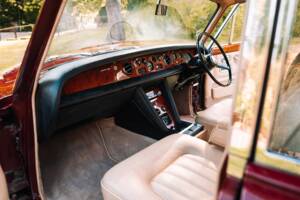 Immagine 32/50 di Rolls-Royce Silver Shadow I (1970)