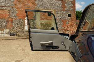 Image 24/35 de Jaguar E-Type (1968)