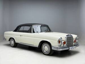Afbeelding 14/36 van Mercedes-Benz 250 SE (1966)
