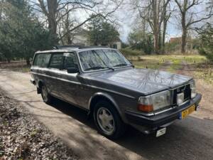 Bild 3/8 von Volvo 245 GL D (1983)