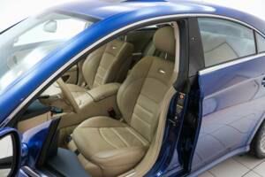 Bild 6/13 von Mercedes-Benz CLS 55 AMG (2005)