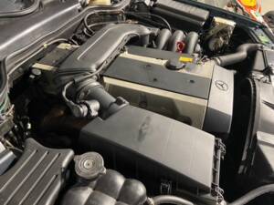 Afbeelding 25/36 van Mercedes-Benz SL 320 (1996)