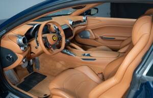 Bild 11/38 von Ferrari GTC4Lusso (2017)