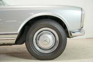 Bild 23/36 von Mercedes-Benz 230 SL (1966)
