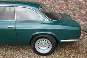 Image 45/50 of Alfa Romeo 2000 GTV (1973)