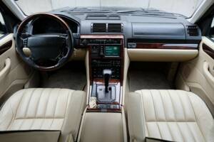 Afbeelding 12/95 van Land Rover Range Rover 4.6 Vogue (2002)