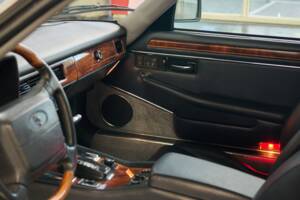 Image 42/50 of Jaguar XJS 5.3 V12 (1993)