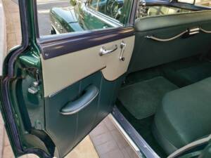 Bild 48/61 von Buick 50 Super Riviera Hardtop (1952)