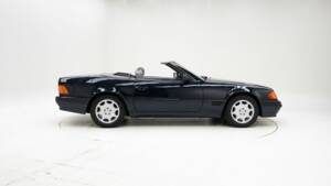 Image 6/15 of Mercedes-Benz 500 SL (1991)