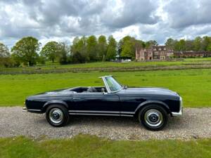 Image 6/50 de Mercedes-Benz 230 SL (1967)