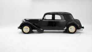 Image 8/15 of Citroën Traction Avant 15&#x2F;6 (1954)