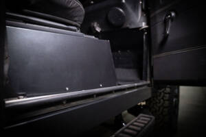 Image 22/35 of Land Rover Defender 110 (1992)