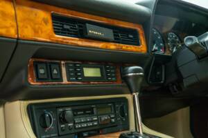 Imagen 27/50 de Jaguar XJRS 6.0 (1993)