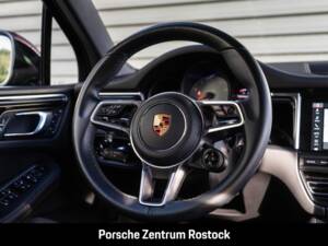 Image 6/31 de Porsche Macan S (2020)