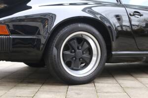 Image 10/43 of Porsche 911 Carrera 3.2 (1985)