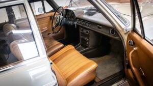 Afbeelding 10/19 van Mercedes-Benz 200 D (1968)