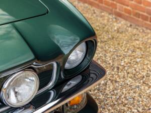 Bild 20/92 von Aston Martin V8 Volante X-Pack (1989)