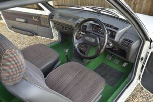 Image 2/35 of Peugeot 205 (1985)