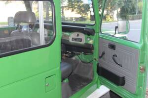 Bild 2/15 von Toyota Land Cruiser BJ 42 (1981)