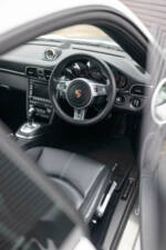 Image 28/38 of Porsche 911 Carrera GTS (2011)