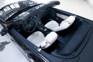 Bild 27/43 von Mercedes-Benz SL 55 AMG (2007)