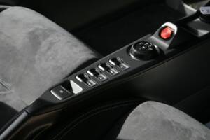 Image 26/50 of Ford GT Carbon Series (2021)